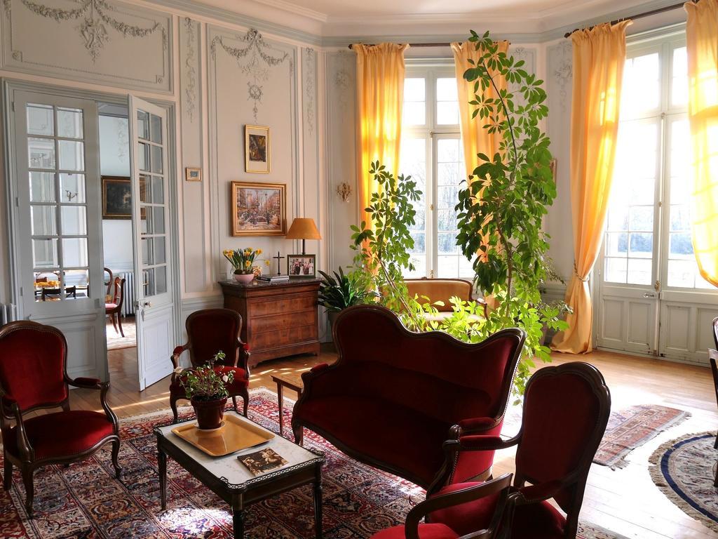Contigné Chateau De La Haye Bed & Breakfast エクステリア 写真